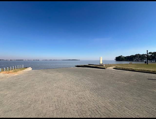 3 BEDROOM TOWNHOUSE FOR SALE IN MISTY BAY